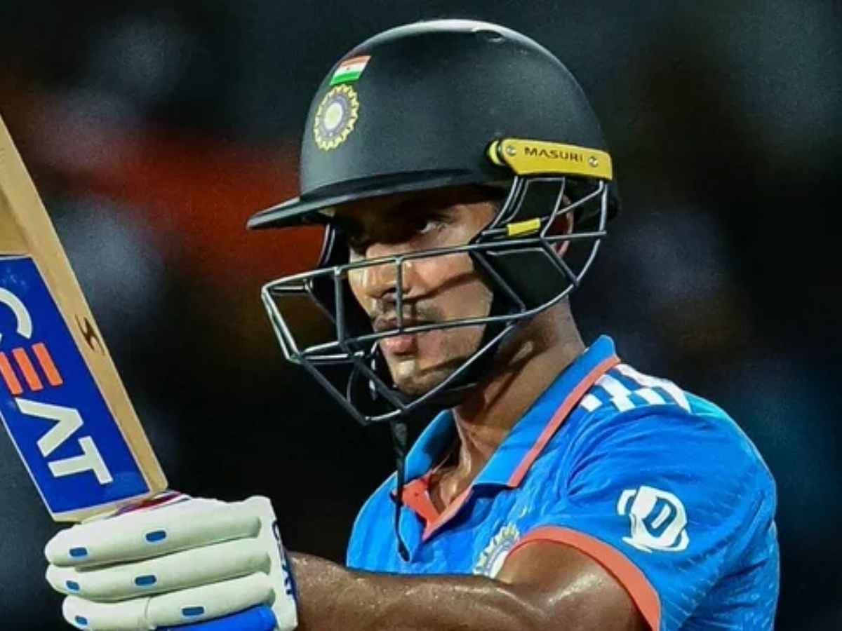 "King hi jagah aaj prince khade the"- Netizens laud Shubman Gill as he saves India from collapsing against Bangladesh with his 5th ODI century