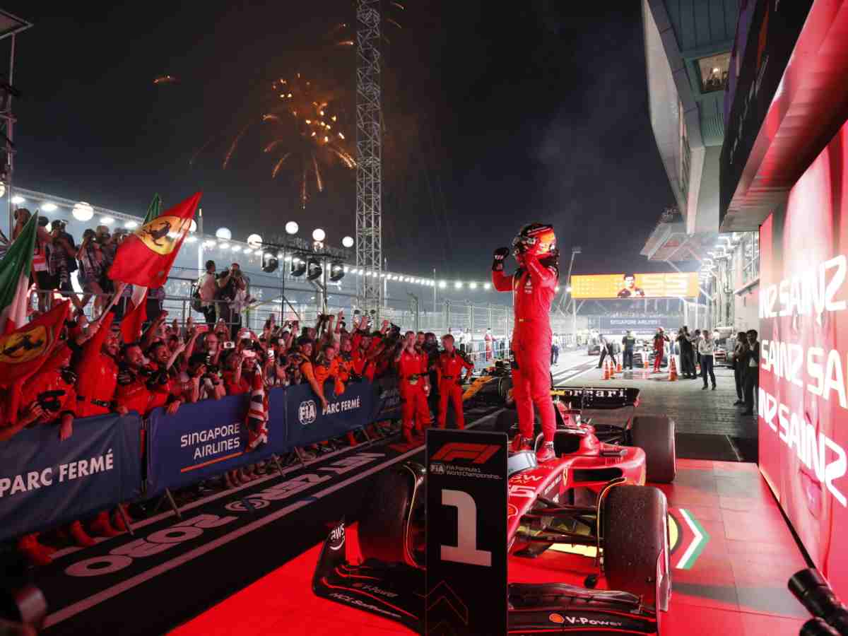 Carlos Sainz celebrating his victory at the Singapore GP.