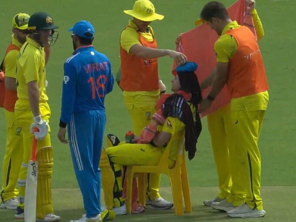 “Idhar Smith ko glucose Chad rha ye maze le rha”- Fans amused as Steve Smith gets chair for himself during drinks break while Virat Kohli dances 