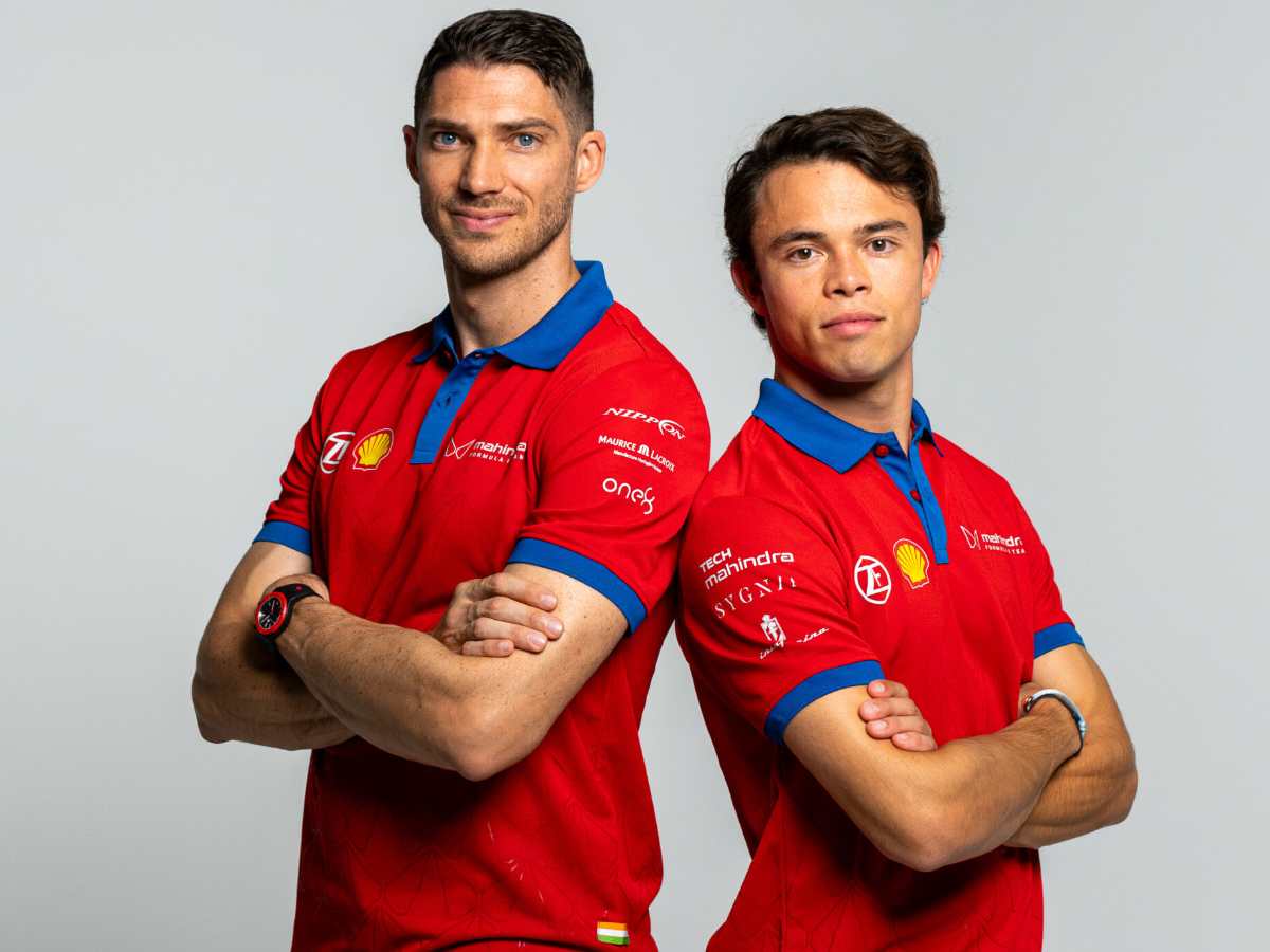 Edoardo Mortara and Nyck de Vries (image via Mahindra Racing)