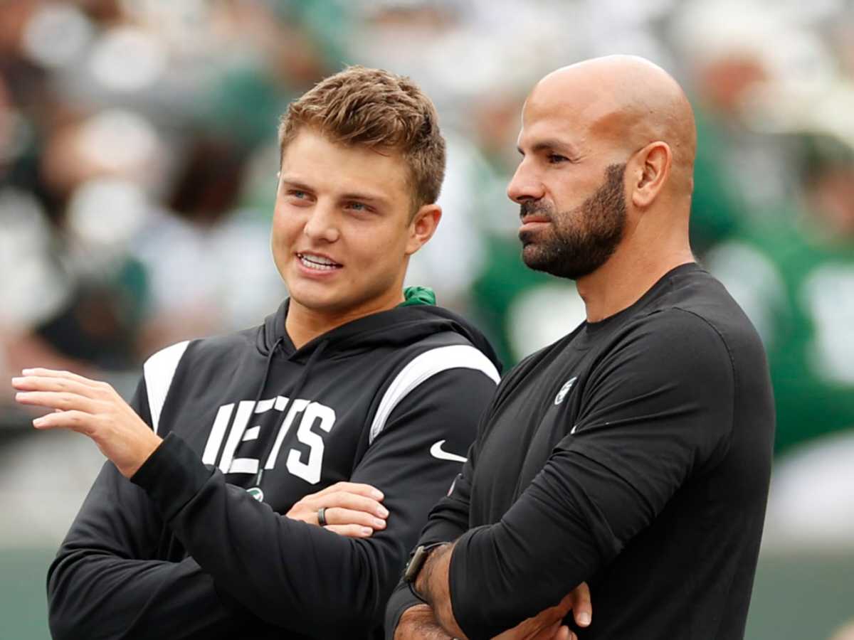 Stephen A. Smith SLAMS Jets HC Robert Saleh for defending Zach Wilson claiming the QB 'deserves' all the heat he's receiving 1 Zach Wilson (L) and Robert Saleh (R)