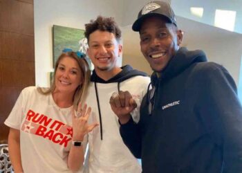 Patrick Mahomes and his parents
