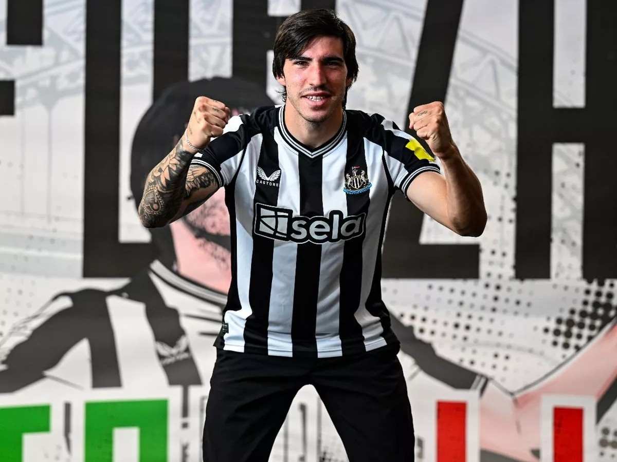 Tonali unveiled as new Newcastle Signing 