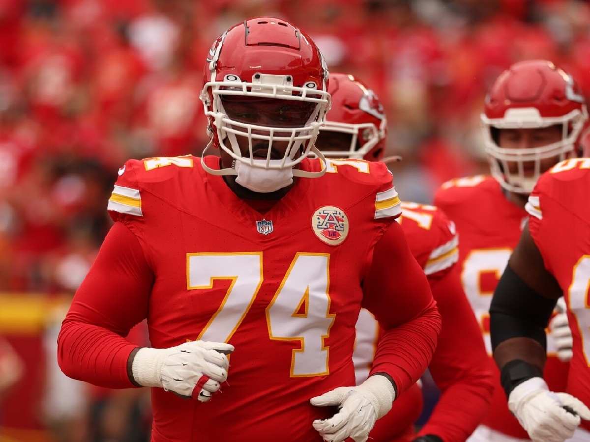 WATCH: “It doesn’t fit the script!” – Jawaan Taylor’s ‘obvious’ false start not being called results in fans accusing the NFL of being RIGGED in the Chiefs’ favor
