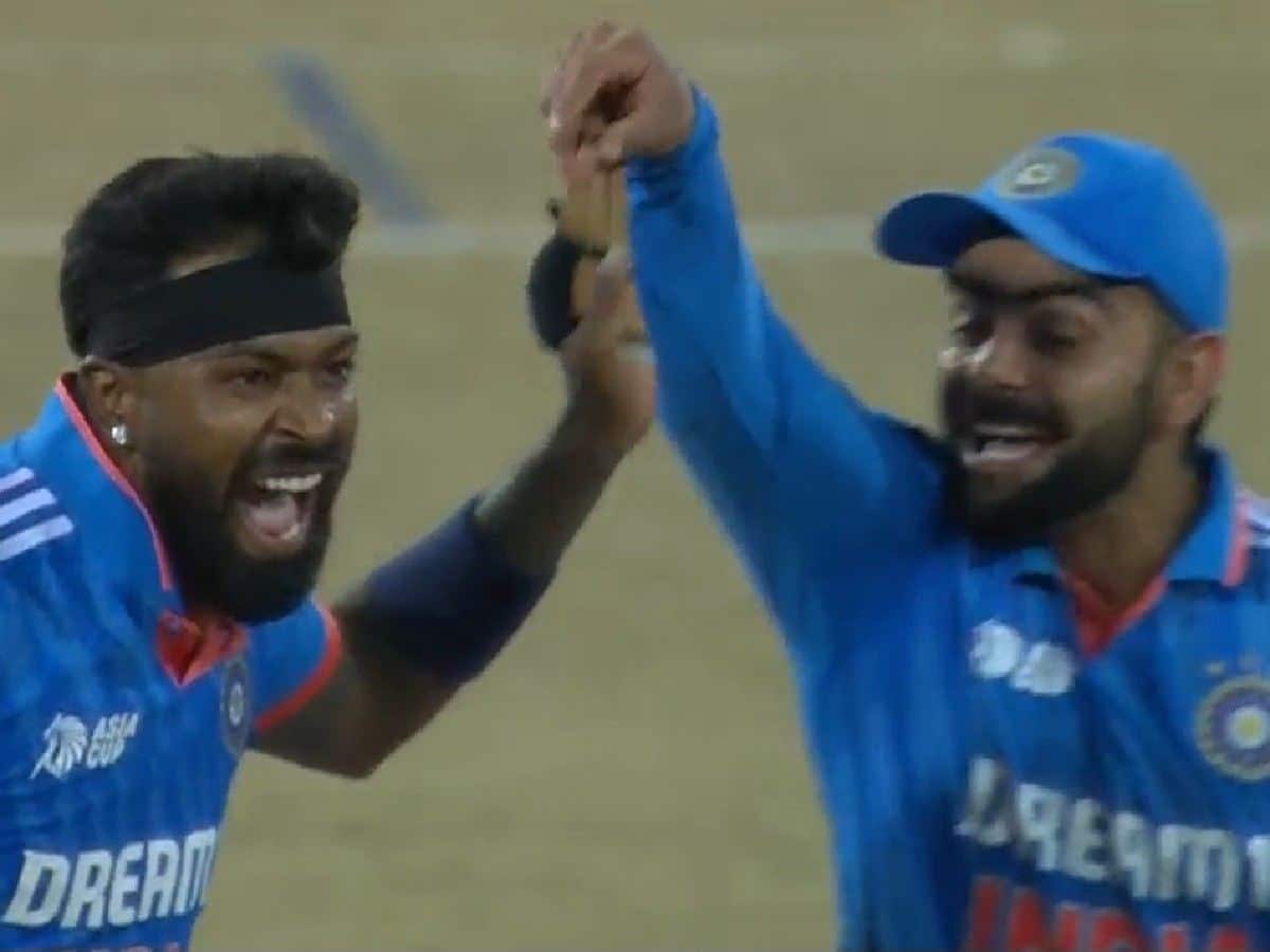 “They just can’t play him”- Fans react to ripper bowled by Hardik Pandya to dismiss Babar Azam 