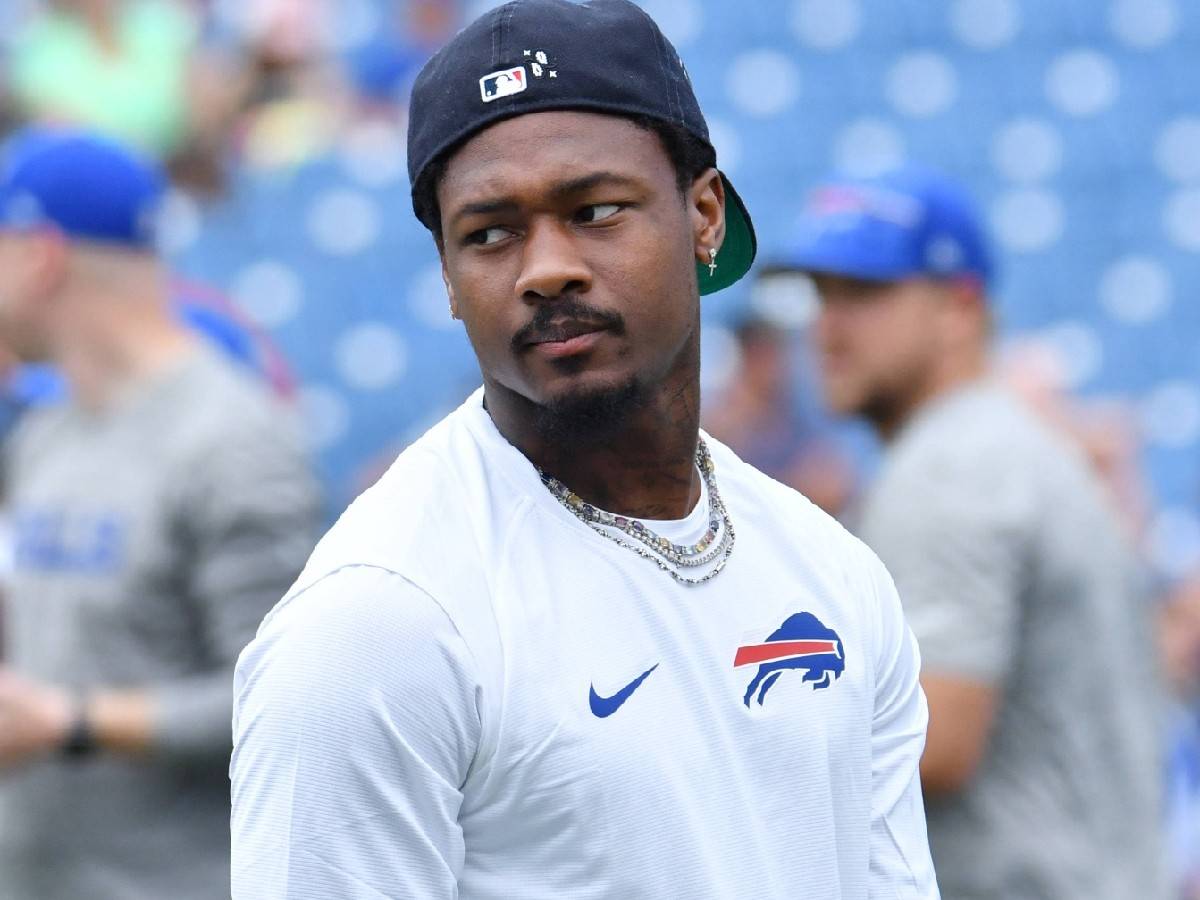 Stefon Diggs finally responds to ‘hurtful’ hate comments from Bills reporter captured on hot mic