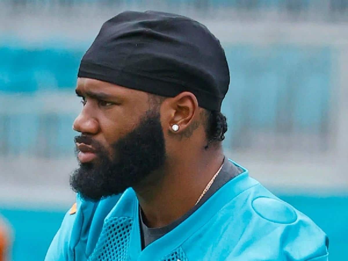 Dolphins CB Xavien Howard allegedly got 4 women pregnant at the same time amid good on-field performances for Miami
