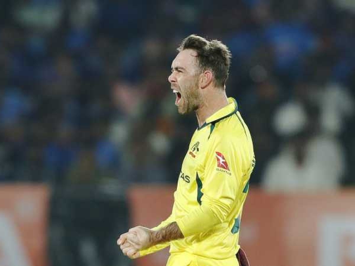 “He didn’t even believe that”- Neitzens shocked after Glenn Maxwell takes stunner to dismiss Rohit Sharma 1 Q 1695829956