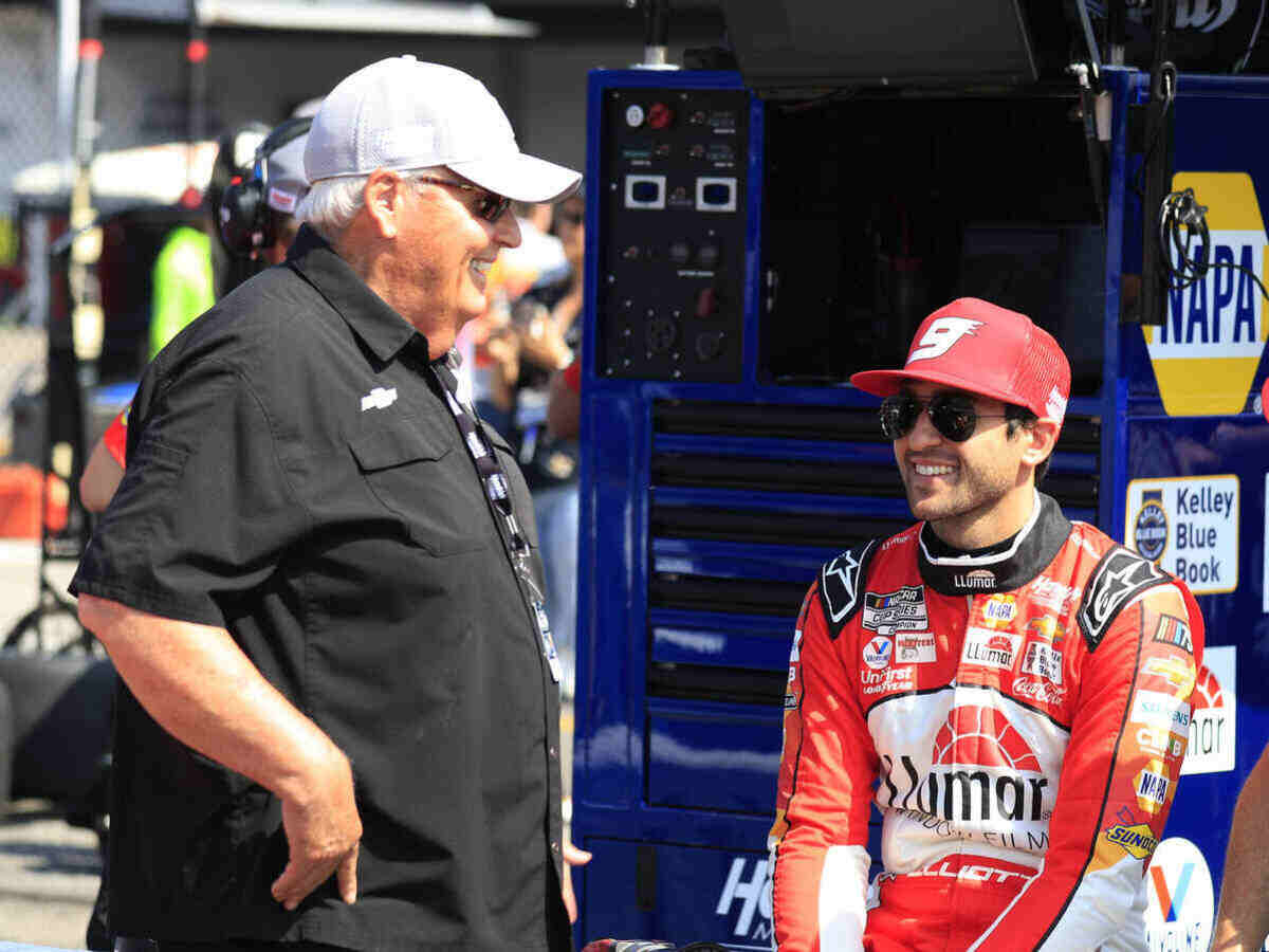 Hendrick Motorsport owner Rick Hendrick and driver Chase Elliott (Via IMAGO)