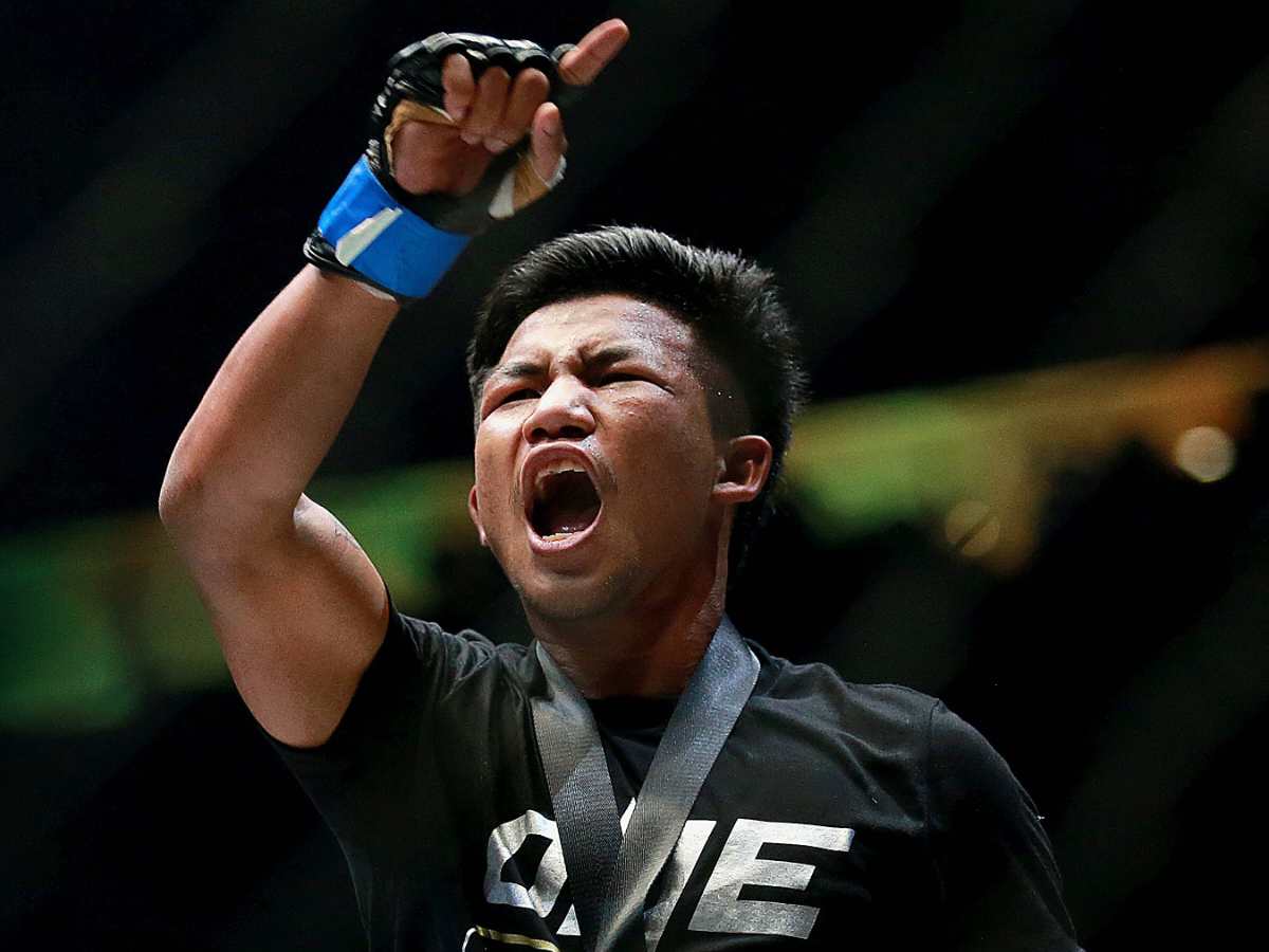 “I got a bit bored…” ONE Championship superstar Rodtang hilariously admits to skipping hardcore training and playing football instead in fight camps