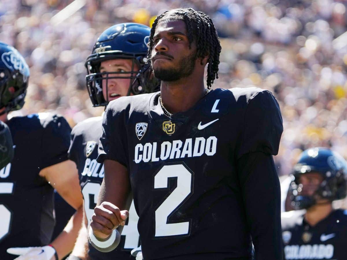 “Child abuse by Deion Sanders” – Colorado’s hyped season crumbles with Shedeur Sanders’ first taste of college football loss against Bo Nix’s Ducks, Internet piles on after 6-42 blowout loss
