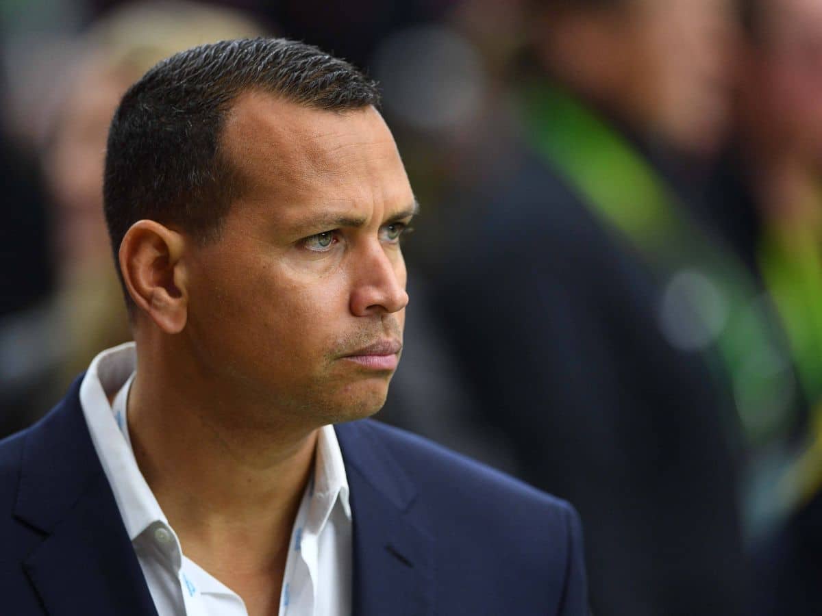 Former NY Yankees star Alex Rodriguez SHOCKINGLY reveals names of other players involved in PED case