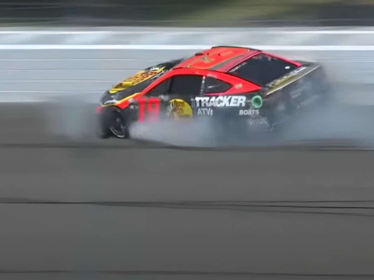 WATCH: “Regular Season champ curse”- Fans gutted as Martin Truex Jr. crahes out of Kansas Playoffs race