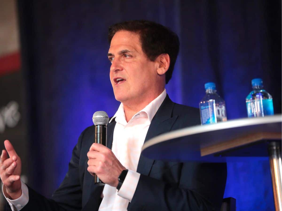 Mark Cuban starts public BEEF with controversial right-wing commentator for calling woman ‘stupid’