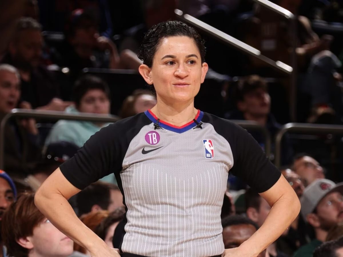 “One wrong call and every slur in the dictionary will be said” – Che Flores comes out as first openly transgender, non-binary referee, NBA fans fire NO MERCY warning