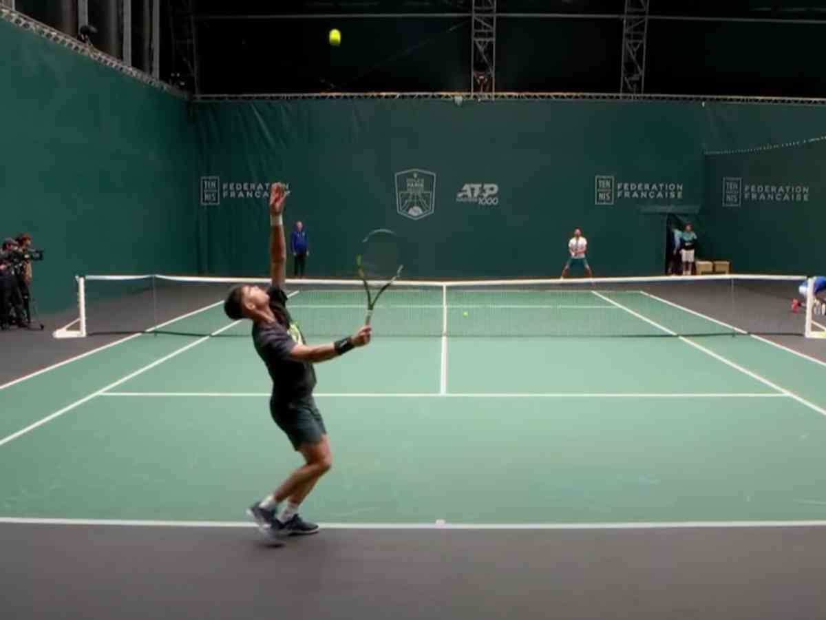 WATCH: Novak Djokovic and Carlos Alcaraz have a ferocious practice session as the top two seeds go head-to-head in Paris