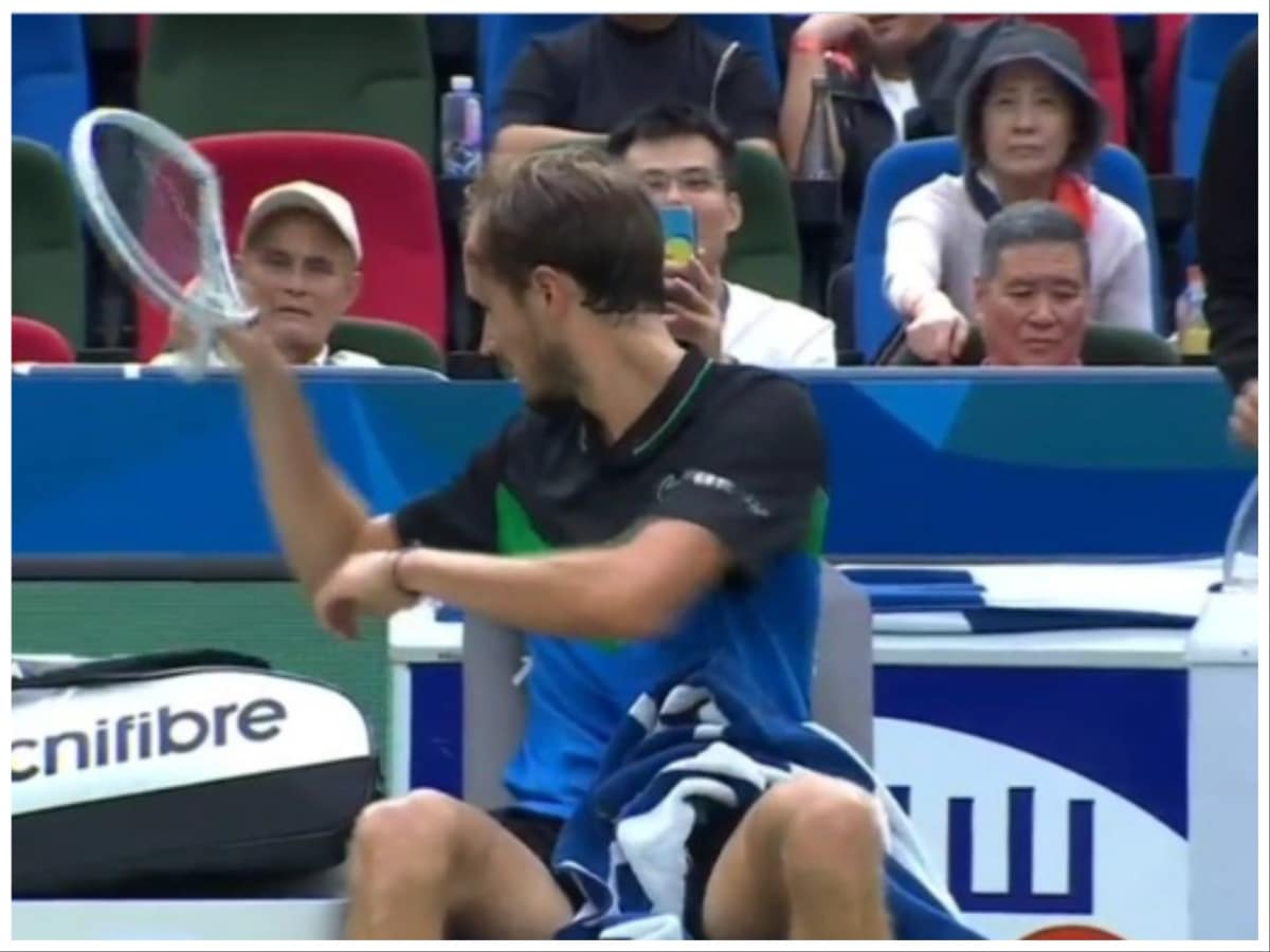 Daniil Medvedev Vents Out His Frustration On The Racket As Sebastian ...