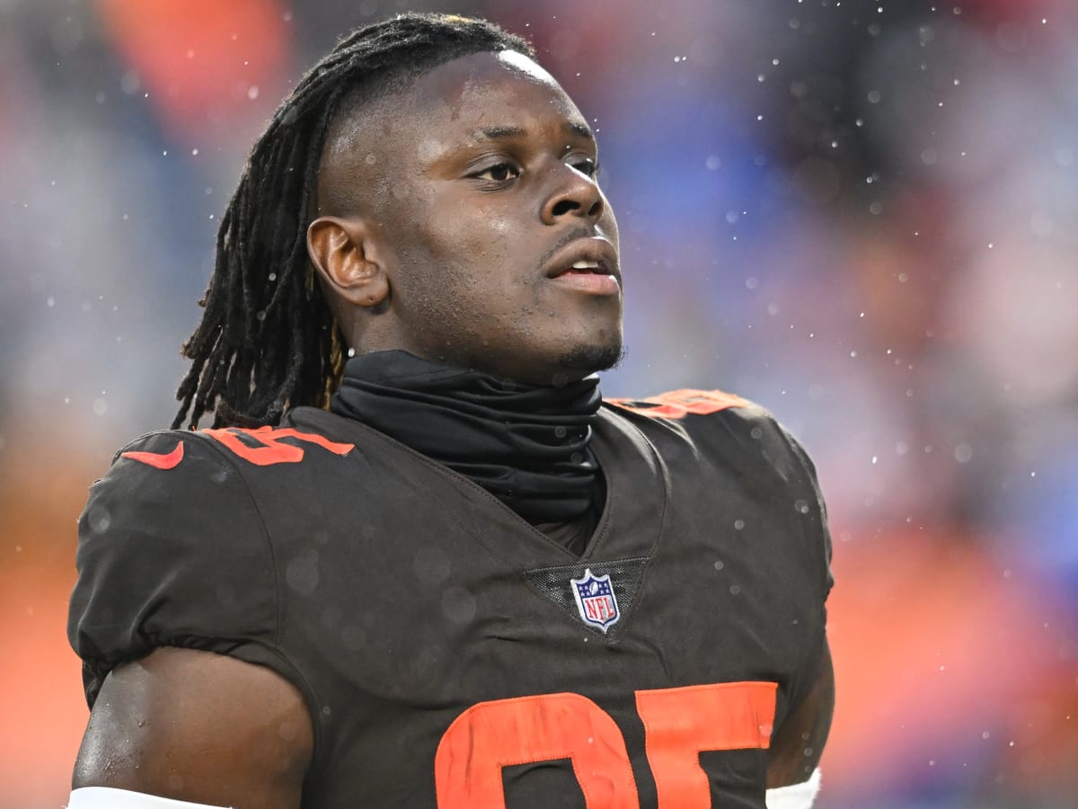 David Njoku Browns injury burn injuries 