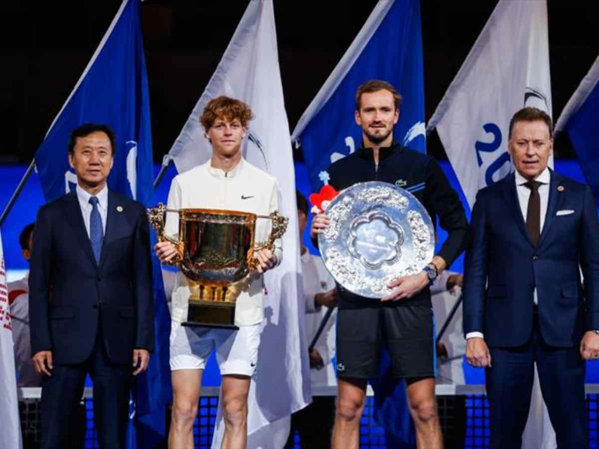 Jannik Sinner, Daniil Medvedev with 2 men