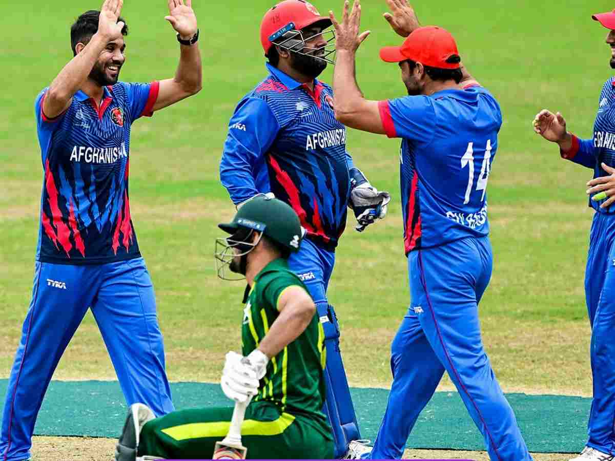 “Aur baatien world cup jitne ki kar rahe hai”- Indian fans MOCK Pakistan after their ouster from Asian Games following their defeat to Afghanistan