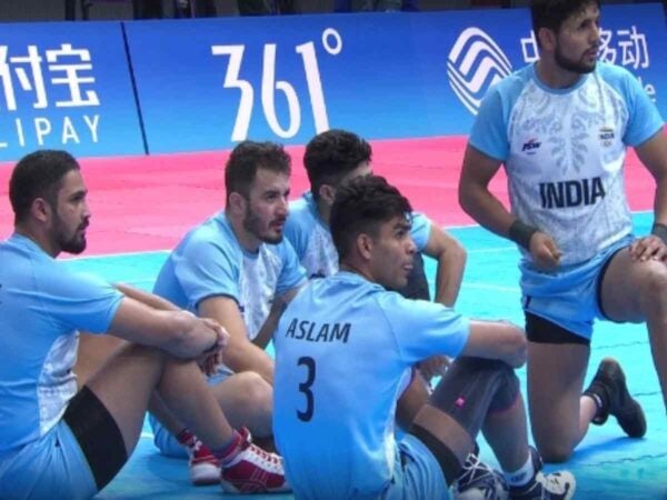 The Indian men's kabaddi team protesting for a point during the final against Iran at 2022 Asian Games.