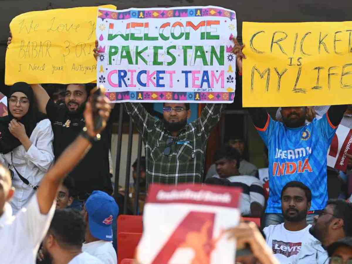 Indian fans welcome Pakistan