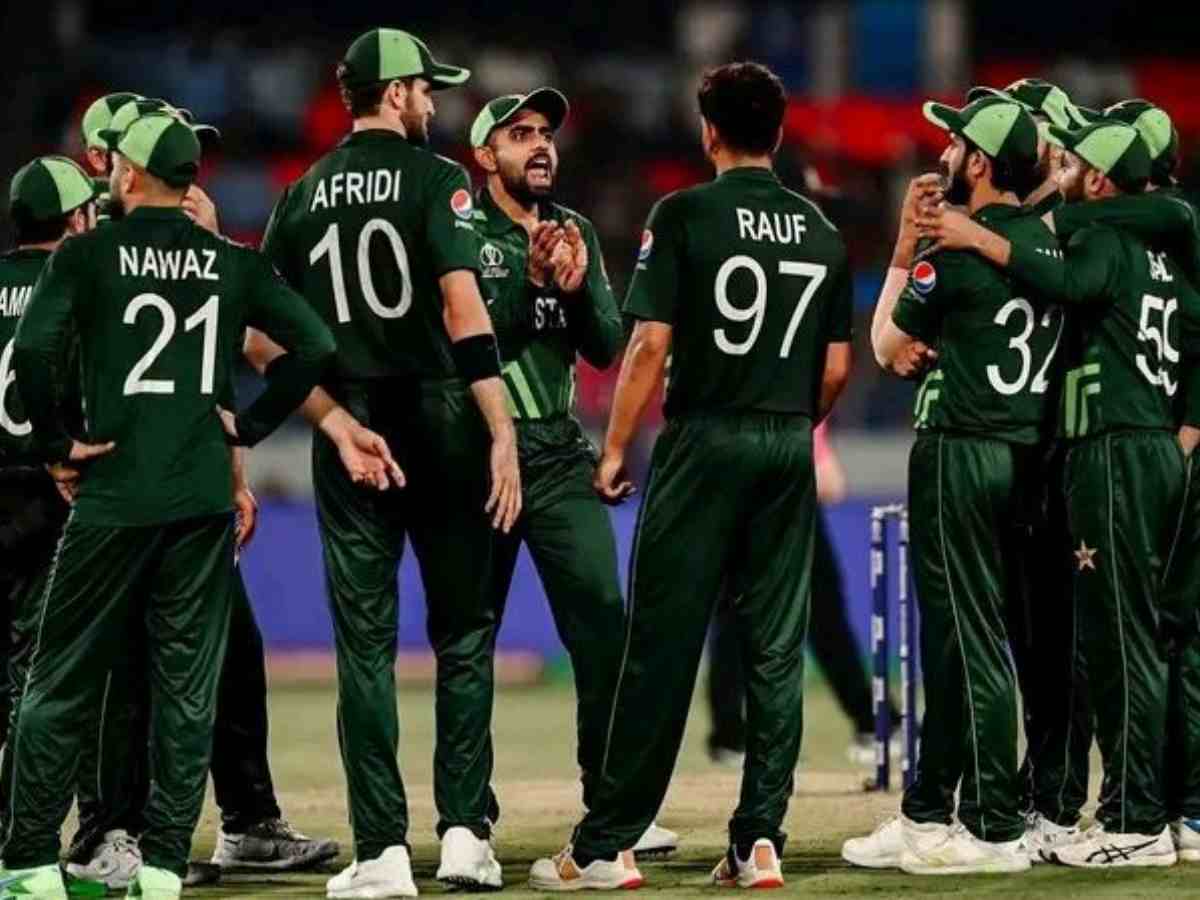 Netizens go berserk as Pakistan record highest run chase in history of World Cup against Sri Lanka