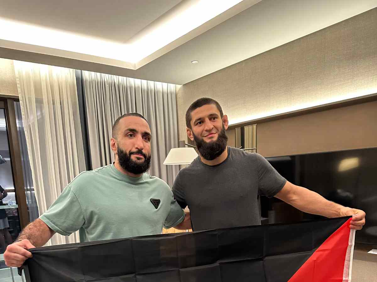 Muslim fighters Khamzat Chimaev and Belal Muhammad put rivalry aside to hold Palestine flag together after reports of flag ban at UFC 294