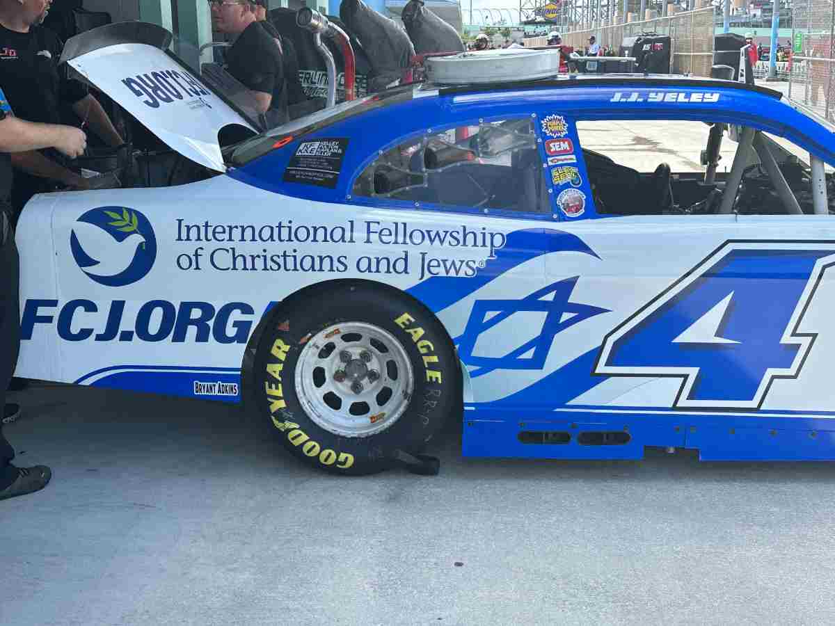 J.J. Yeley set to use pro-Israel paint scheme at Miami NASCAR Xfinity race amidst the Israel-Hamas conflict