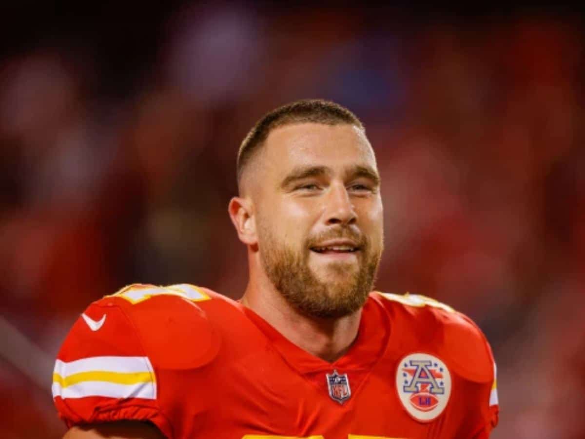 Travis Kelce made the bet with Brad Gee, the VP of Football Communications for the Chiefs. 