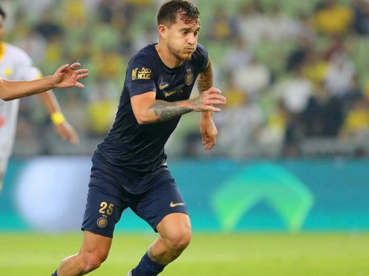 Otavio in action for Al-Nassr