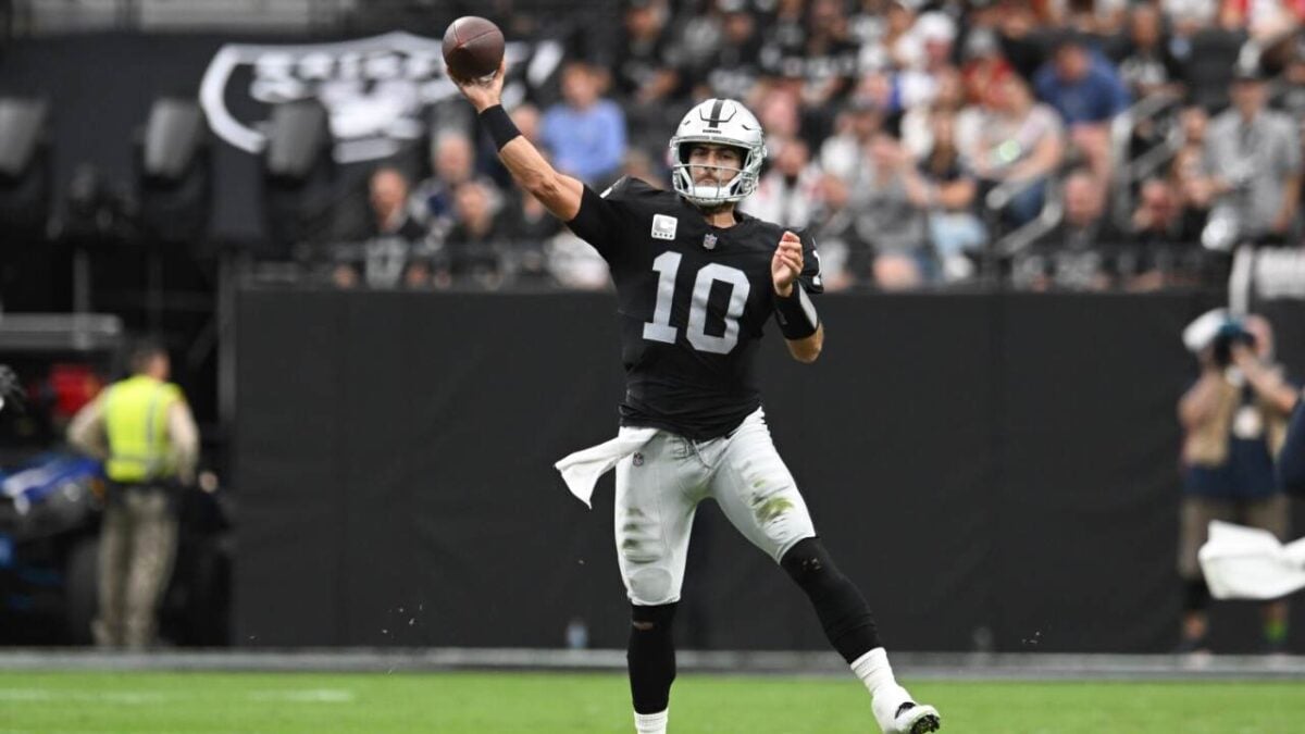 Las Vegas Raiders quarterback Jimmy Garoppolo