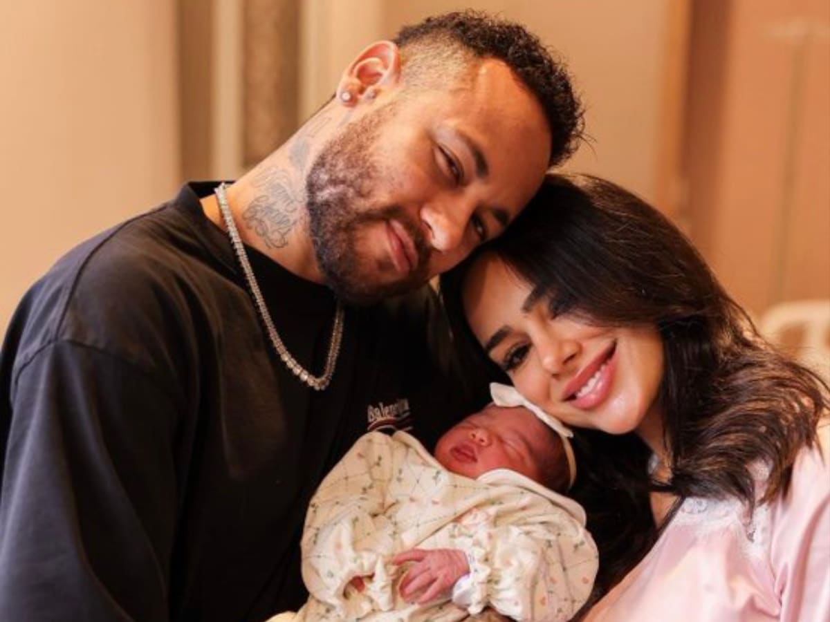 Neymar and Bruna Biancardi with their newborn.