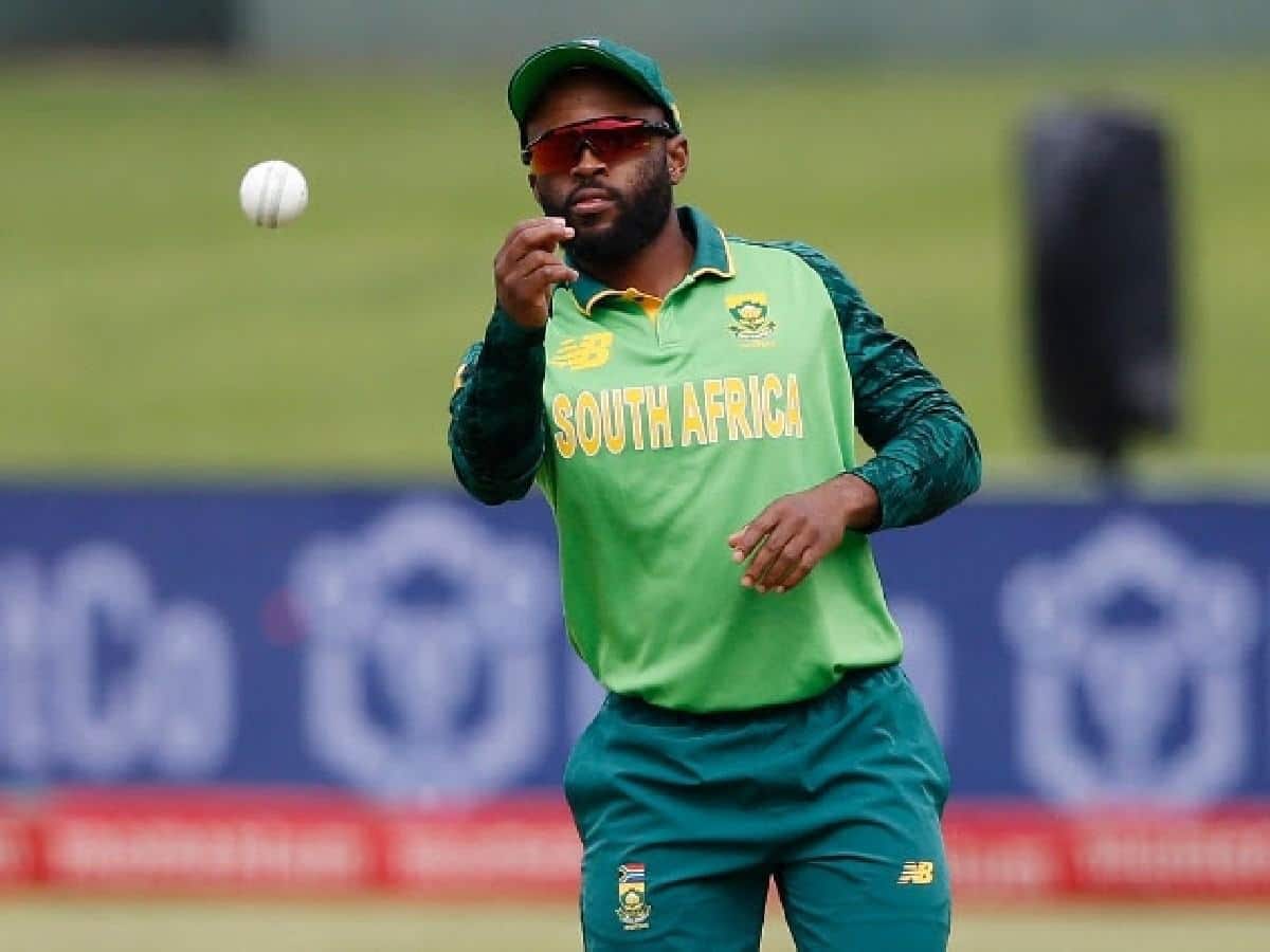 "Sarfaraz Ahmed of South Africa"- Netizens chuckle after seeing pictures of Temba Bavuma sleeping during Captain's Day ahead of 2023 ODI World Cup