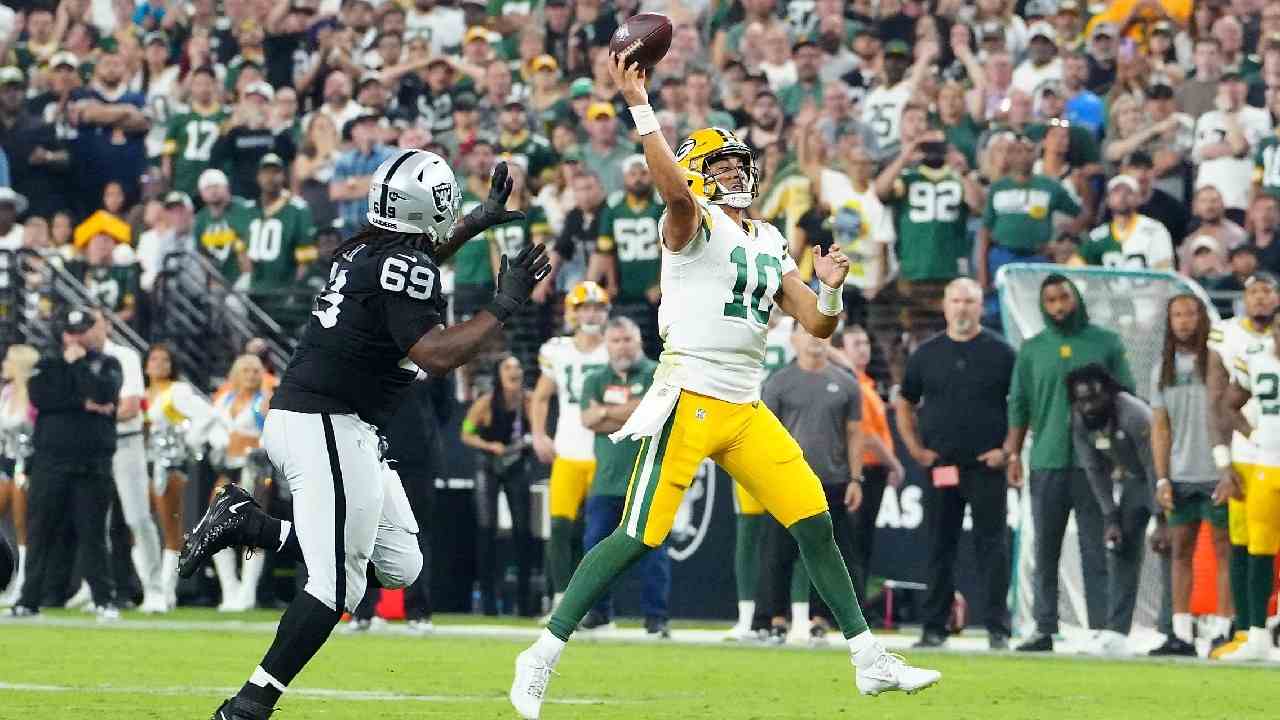 “Is that Dak Prescott out there?” – Jordan Love faces fans’ wrath for throwing 3 interceptions against the Raiders resulting in an embarrassing loss for the Packers