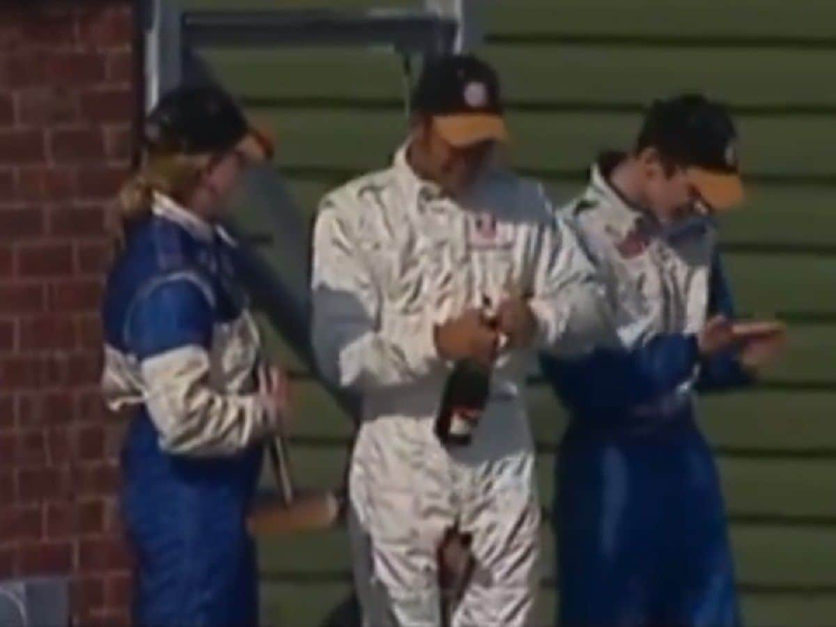 WATCH: “Always been a gentleman”- Fans cherish an old clip of Lewis Hamilton helping Susie Wolff open the champagne bottle on the podium