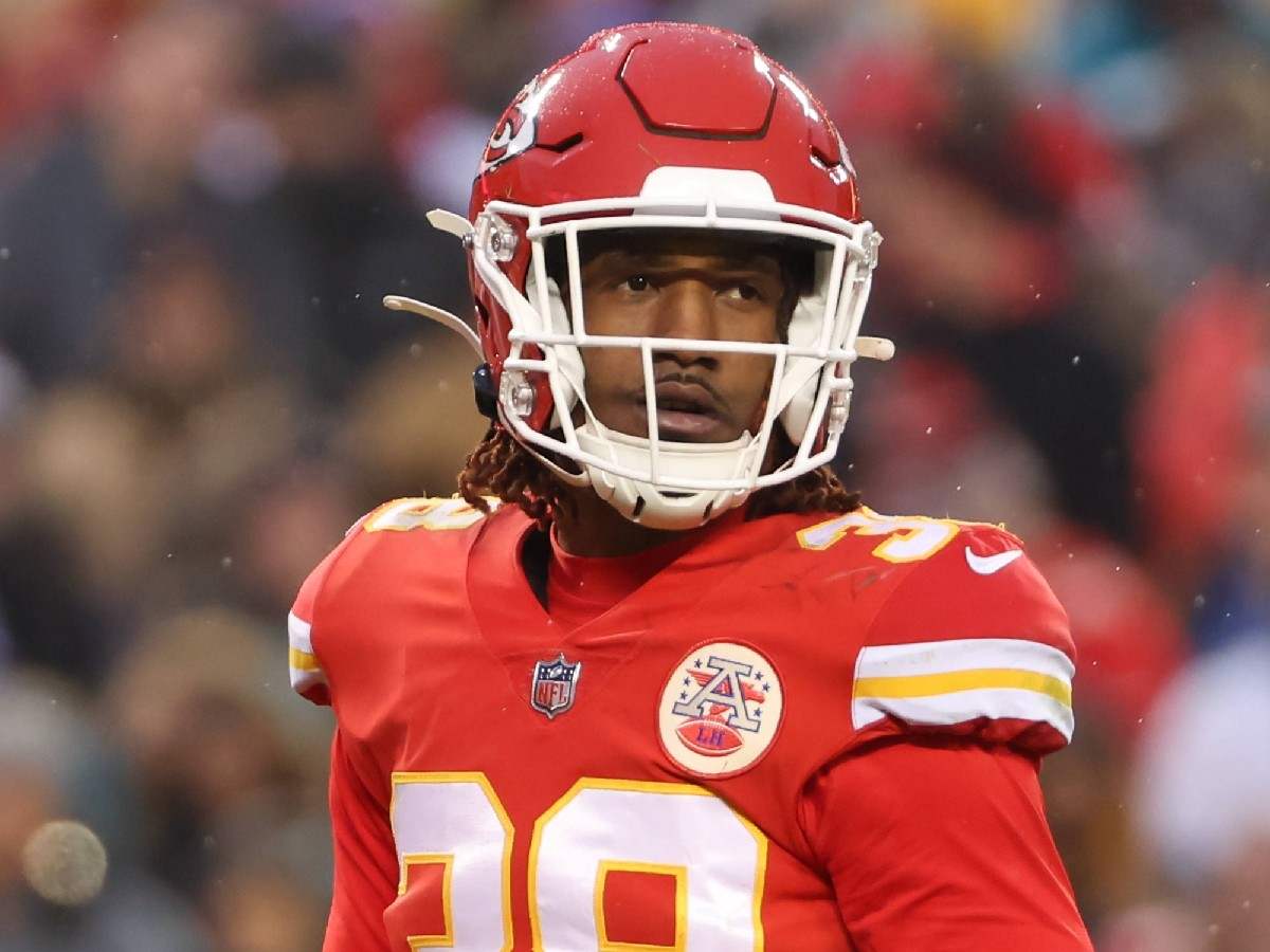 Chiefs CB L’Jarius Sneed levied a $13,000 fine for taking his helmet off on the field during the Vikings game