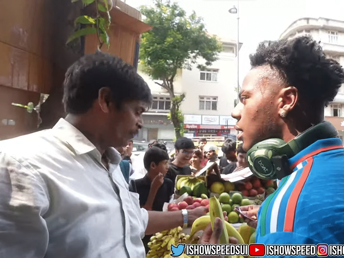 WATCH: “Do you think I am a monkey,” IShowSpeed argues with banana vendor after he refuses to keep the change during the India IRL livestream