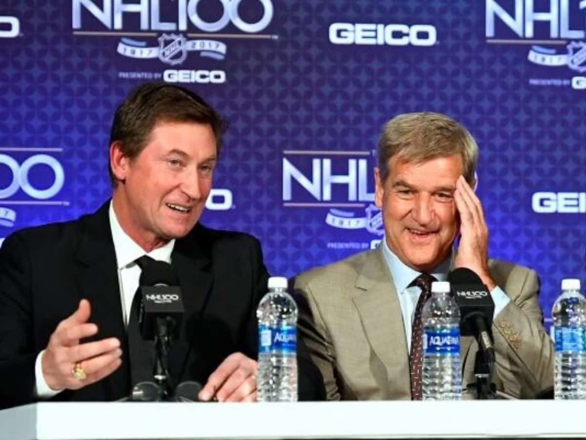 Wayne Gretzky and Bobby Orr