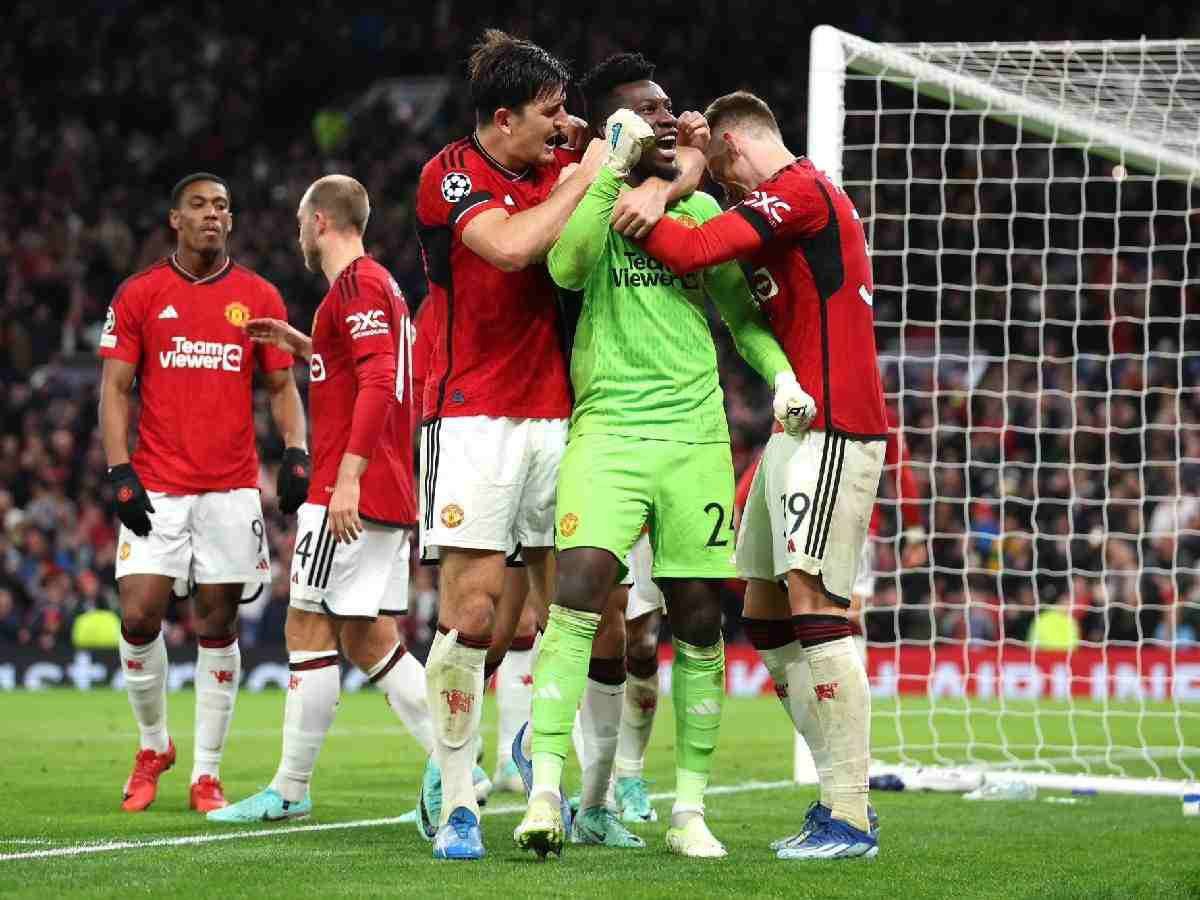 Onana & Man Utd  players after the save