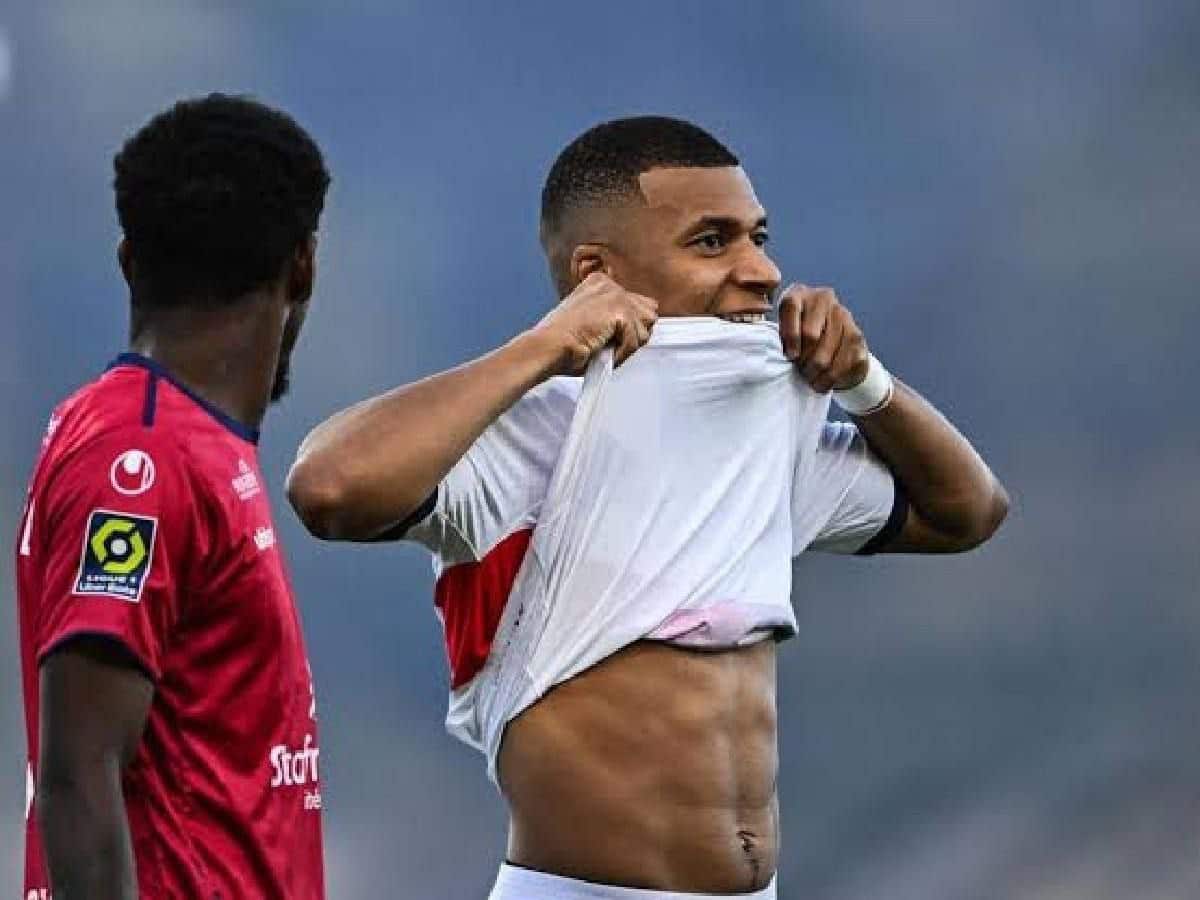 WATCH: Netizens troll Kylian Mbappe for “stinker” against 17th place Clermont Foot