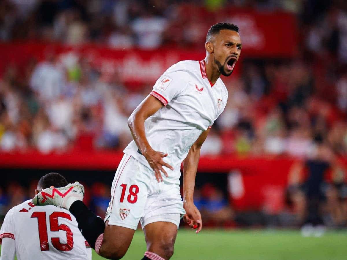 Sevilla's Djibril Sow celebrating his goal.