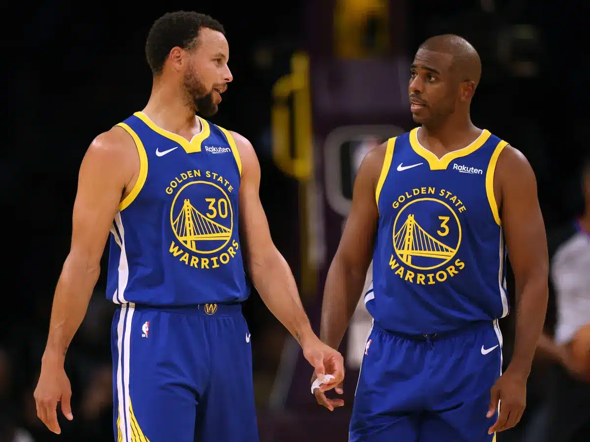 Chris Paul defends his HORRIBLE performances by praising Steph Curry's incredible impact – FirstSportz