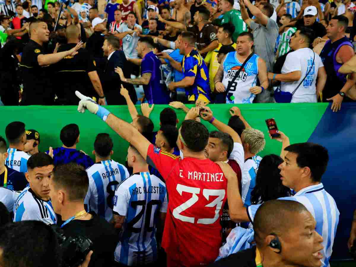 Argentinean team jumping fences