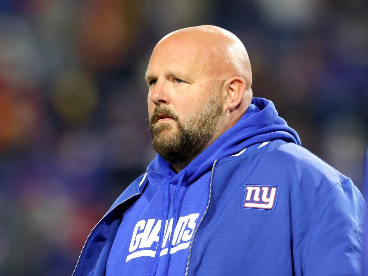 "Wink comes off like a real snake" - NFL fans on reddit SLAM the Giants DC Wink Martindale for cussing out his head coach Brian Daboll 1 Brian Daboll 2