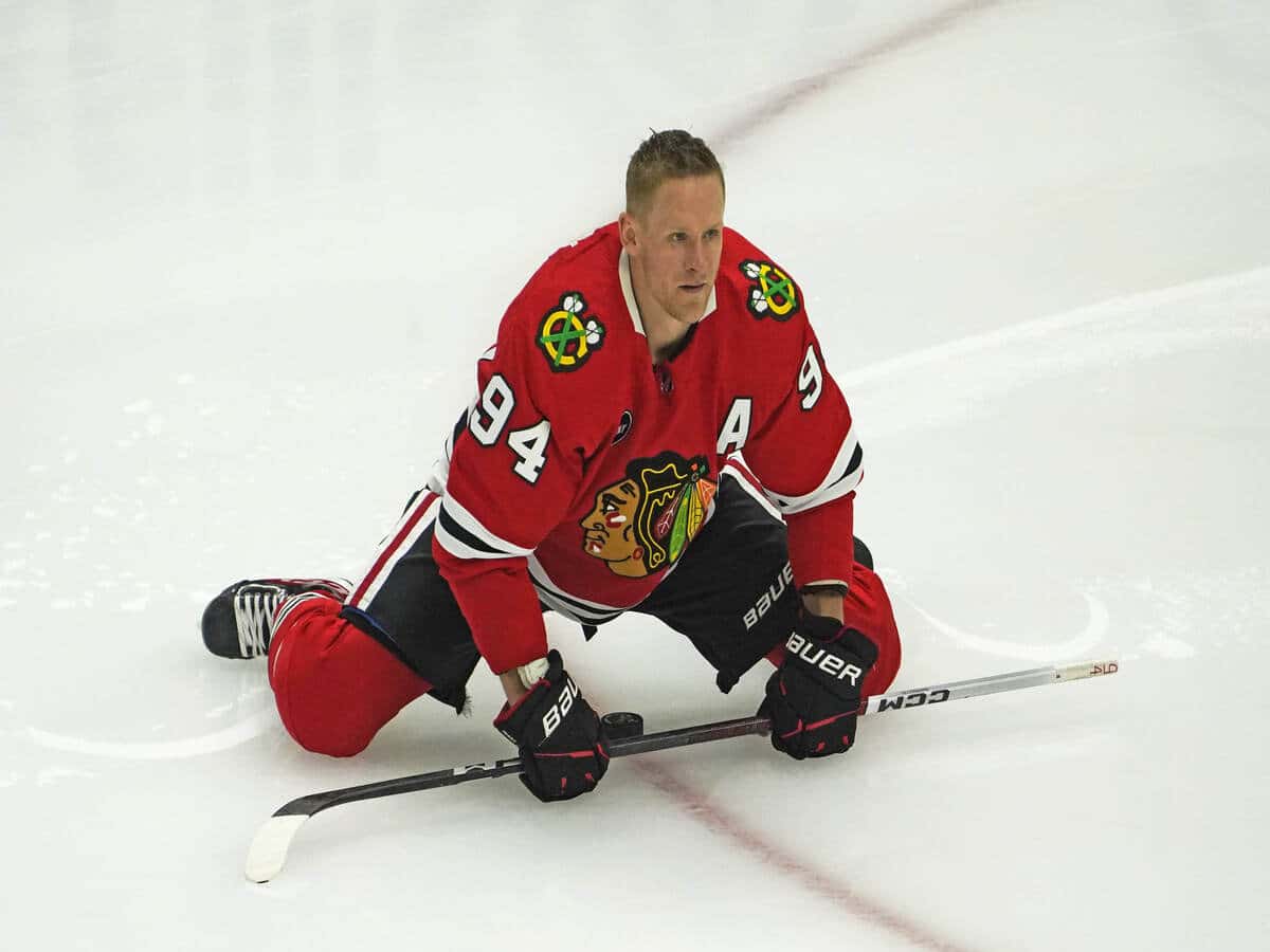 WATCH: Corey Perry’s mother tears up witnessing Tampa Bay’s emotional salute for her son