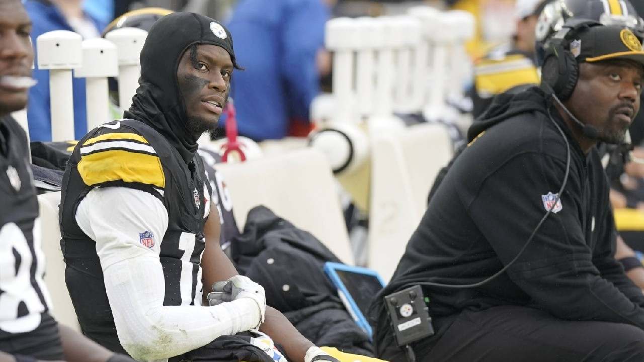 WR George Pickens wipes Steelers pictures from social media and shares a cryptic message following a horrific game