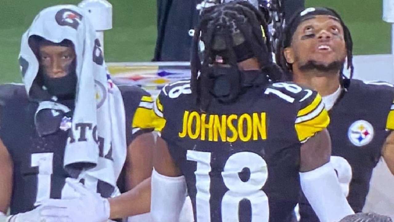 “Bro thinks he’s the only one allowed to score” – Steelers WR George Pickens pissed off after teammate Diontae Johnson scored a TD for the first time in two seasons, fans react