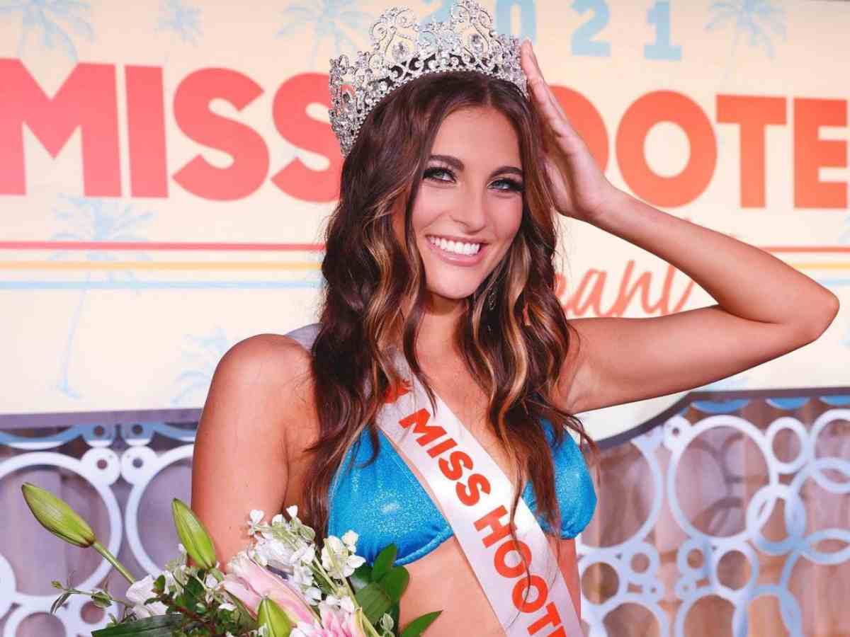 Gianna Tulio crowned as Miss Hooters