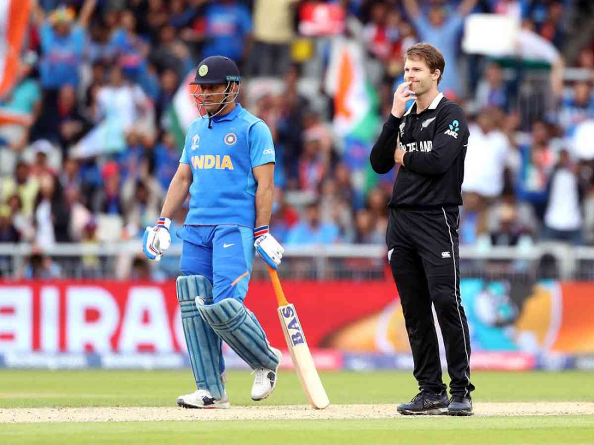 Martin Guptill MS Dhoni run out 